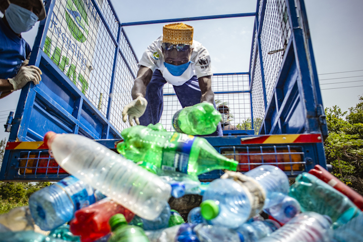 recycling-plastic-bottles-credit-unep-iucn-cms-size